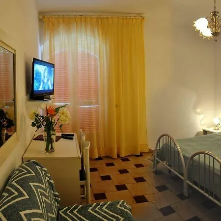 מלון Galidon Terme & Village 3*